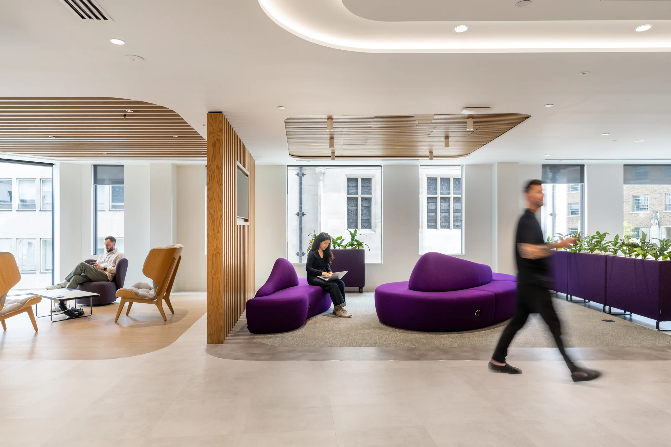 Modus Creates Luxurious Workspace For Dxc Technology